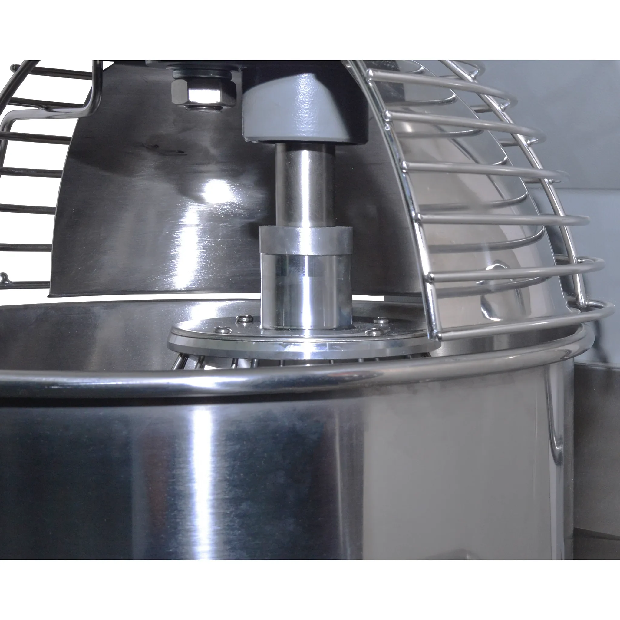 Alpha AVP-40 Commercial Planetary Stand Mixer - 40 Qt Capacity, 120V - Image 5