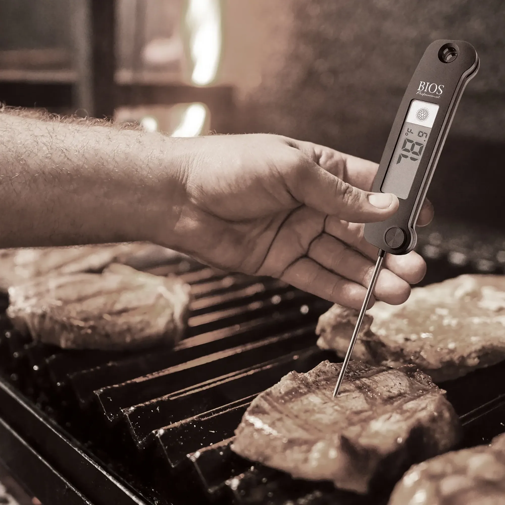 Bios DT134 Digital Waterproof Folding Pocket Thermometer - Image 5