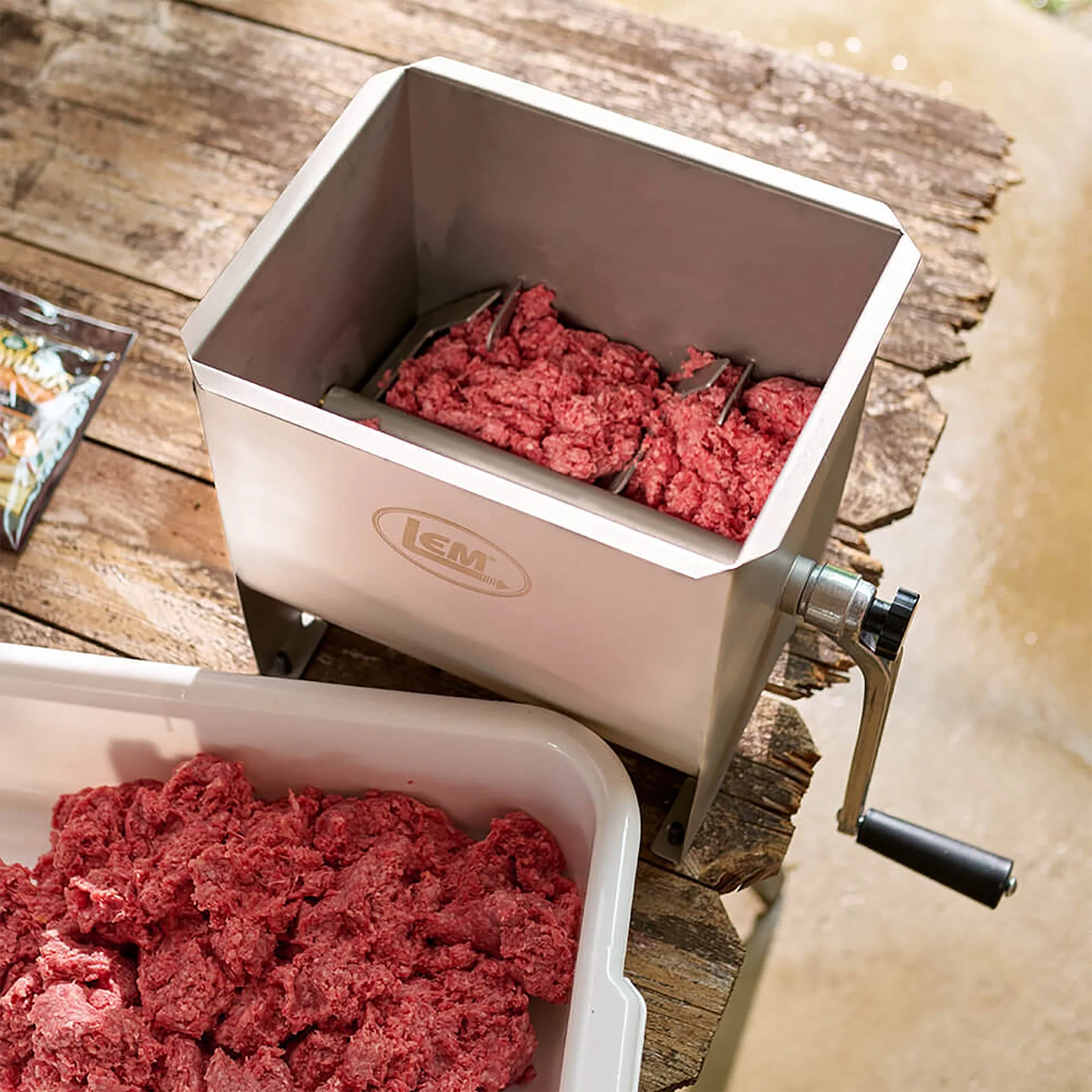 LEM 654 Mighty Bite 20LB Manual Meat Mixer - Image 2
