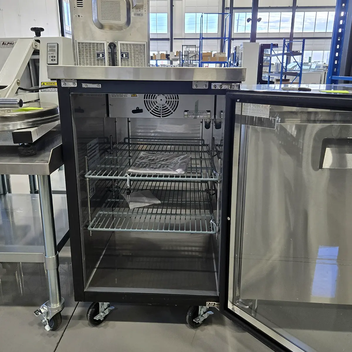 **SCRATCH & DENT** Nordic Air 24" Commercial Deep Single Door Back Bar Cooler - Image 3