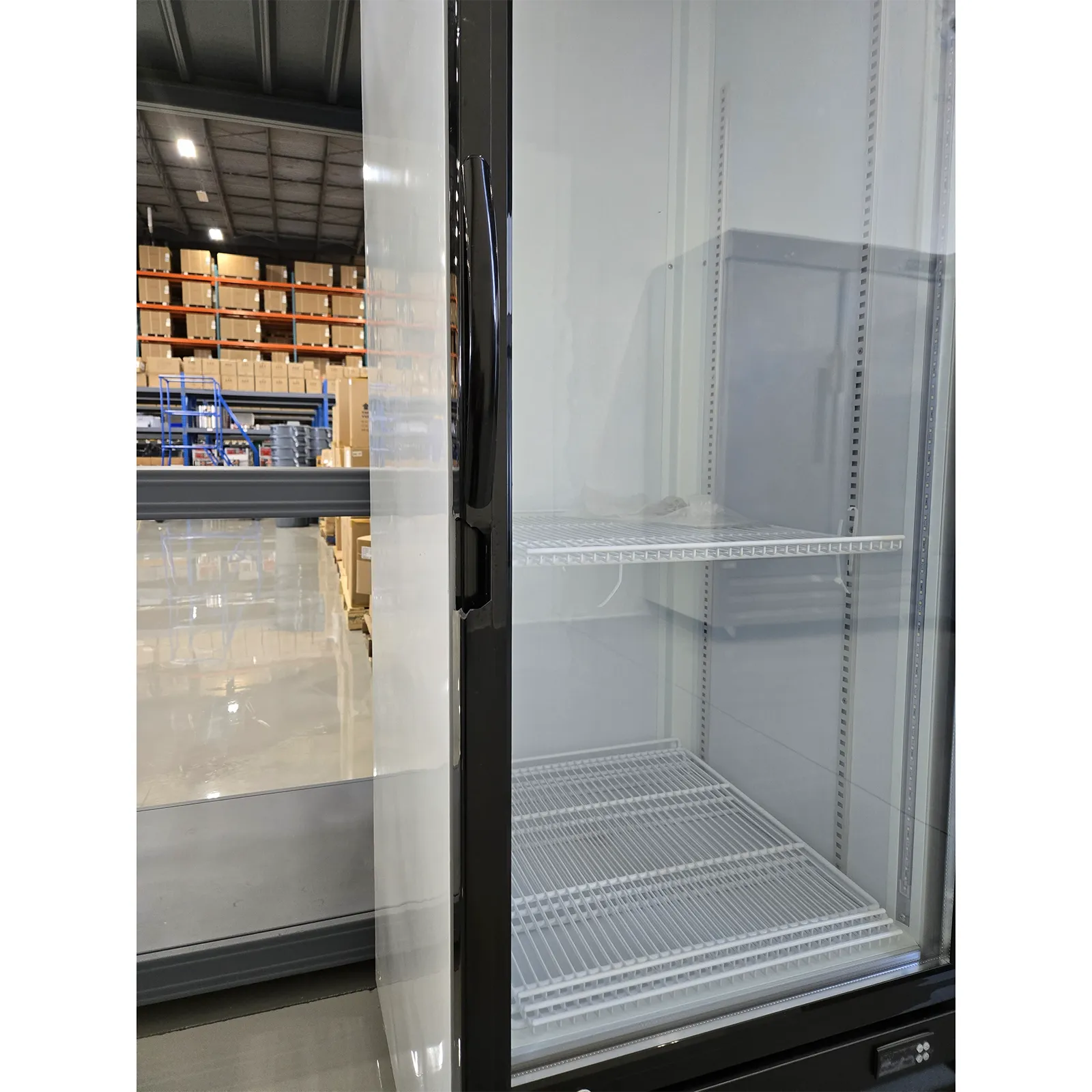 **SCRATCH & DENT** Duracold P430WA Single Door 24" Wide Display Refrigerator - Image 3