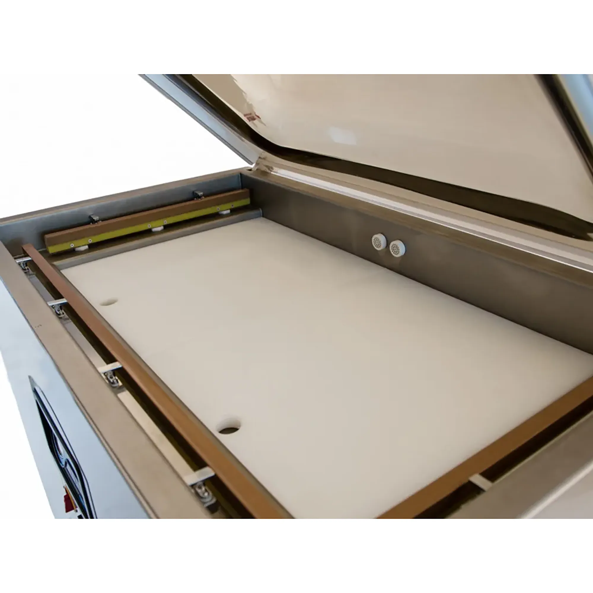 VacMaster VP680 Chamber Vacuum Sealing/Packaging Machine with Gas Flush - Image 3